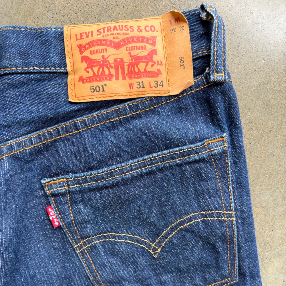 Levi's Men's Straight Jeans in Indigo Blue